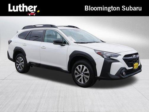 Crystal White Pearl 2025 Subaru Outback Premium