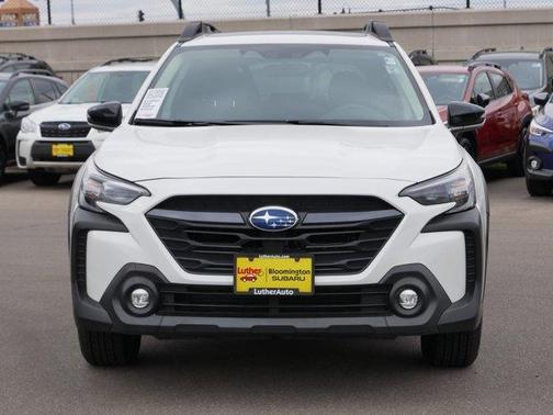 Crystal White Pearl 2025 Subaru Outback Premium