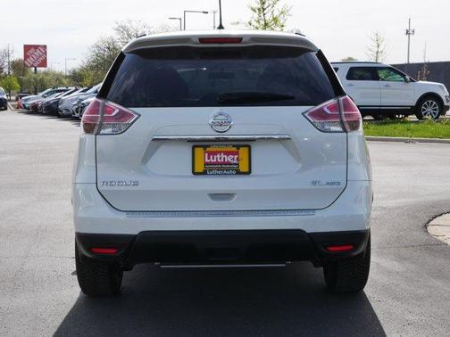 Pearl White 2016 Nissan Rogue SL