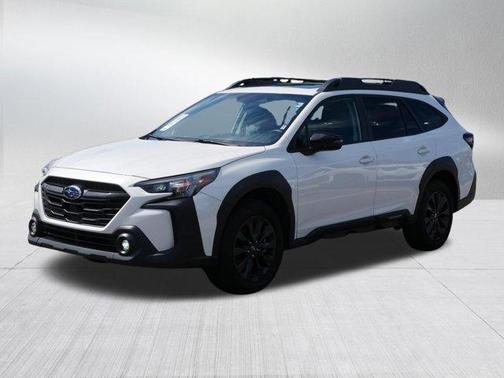 Crystal White Pearl 2025 Subaru Outback Onyx Edition