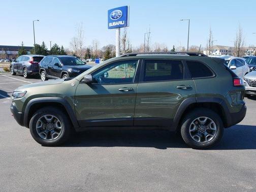 Olive Green Pearlcoat 2020 Jeep Cherokee Trailhawk
