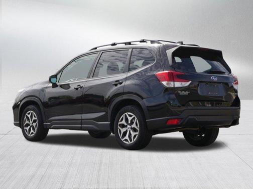 Crystal Black Silica 2020 Subaru Forester Premium