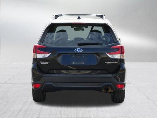 Crystal Black Silica 2020 Subaru Forester Premium
