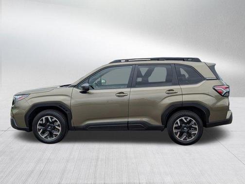 Autumn Green Metallic 2025 Subaru Forester Premium