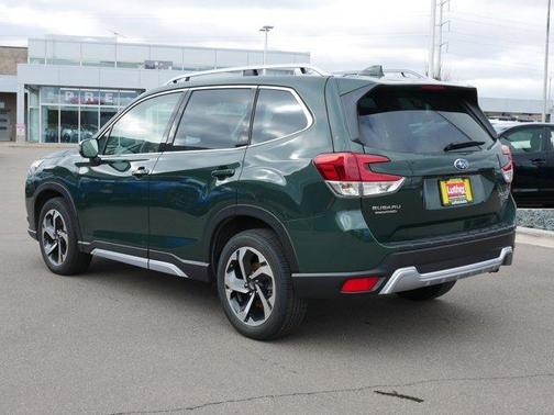Cascade Green Silica 2023 Subaru Forester Touring