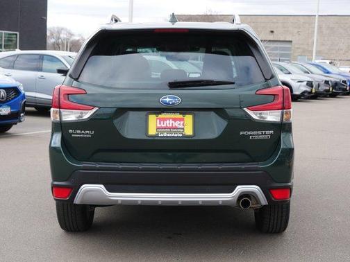 Cascade Green Silica 2023 Subaru Forester Touring