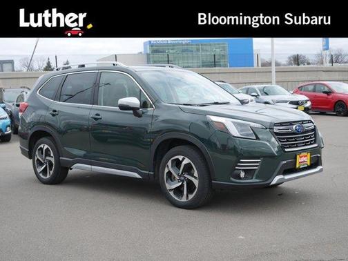 Cascade Green Silica 2023 Subaru Forester Touring