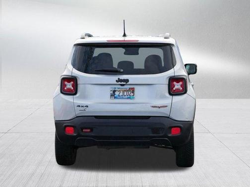 2017 Jeep Renegade Trailhawk