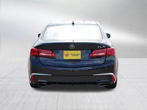2018 Acura TLX V6 w/Technology Package