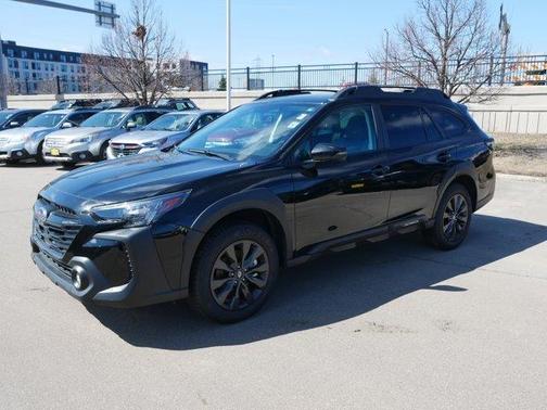 Crystal Black Silica 2025 Subaru Outback Onyx Edition