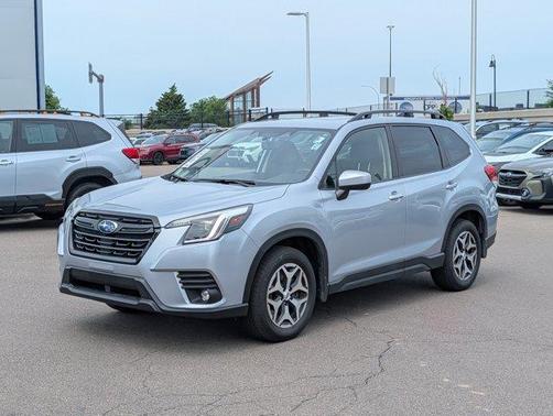 Ice Silver Metallic 2024 Subaru Forester Premium