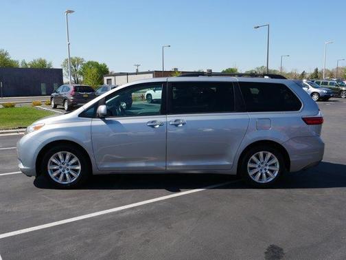 2015 Toyota Sienna XLE Premium