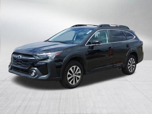 Crystal Black Silica 2025 Subaru Outback Premium
