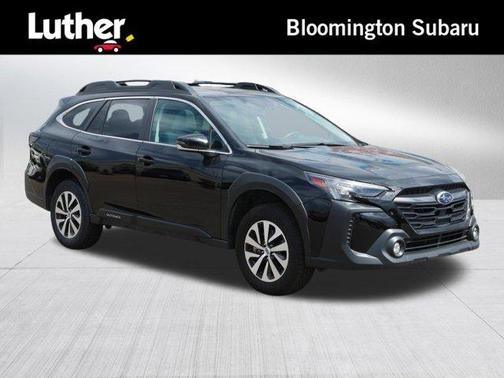 Crystal Black Silica 2025 Subaru Outback Premium