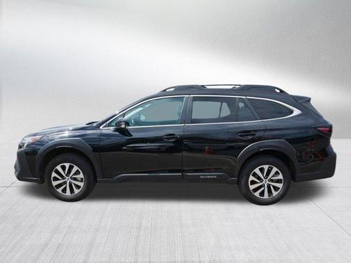 Crystal Black Silica 2025 Subaru Outback Premium