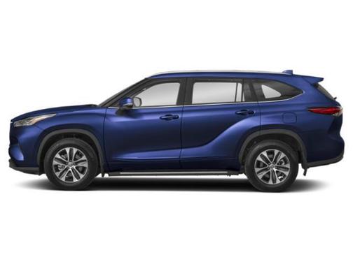 Celestial Silver Metallic 2023 Toyota Highlander Hybrid XLE