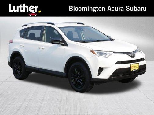 Super White 2018 Toyota RAV4 LE