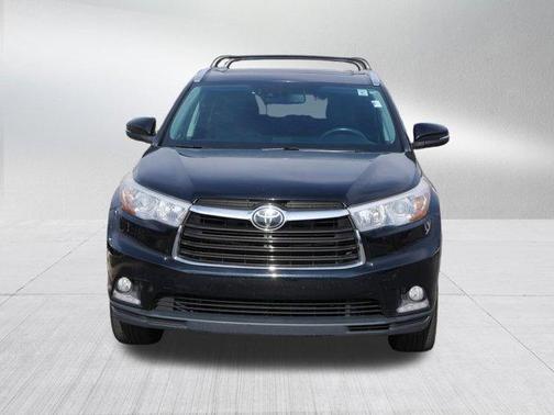 Midnight Black Metallic 2016 Toyota Highlander Limited