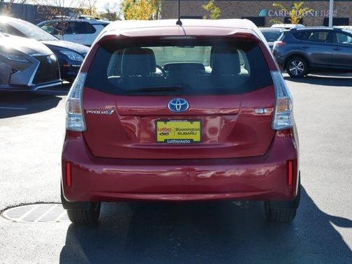 2014 Toyota Prius v Two