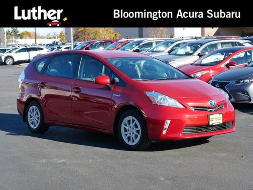 2014 Toyota Prius v Two