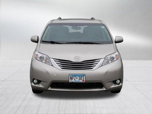 2015 Toyota Sienna XLE
