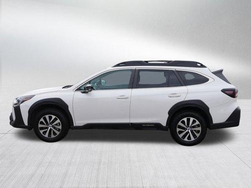 Crystal White Pearl 2025 Subaru Outback Premium