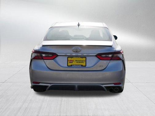 Celestial Silver Metallic 2023 Toyota Camry SE