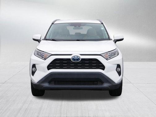 2020 Toyota RAV4 Hybrid XLE