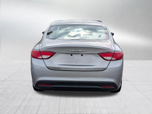 Billet Silver Metallic Clearcoat 2017 Chrysler 200 LX