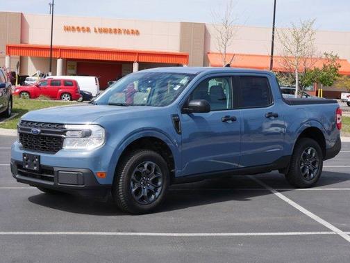 Azure Gray Metallic 2024 Ford Maverick XLT