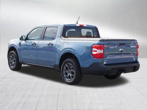 Azure Gray Metallic 2024 Ford Maverick XLT
