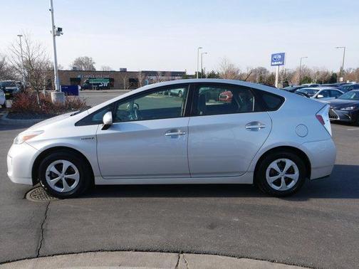 Classic Silver Metallic 2015 Toyota Prius Two