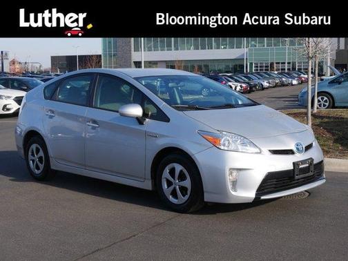 Classic Silver Metallic 2015 Toyota Prius Two