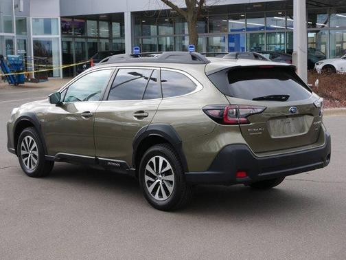 Autumn Green Metallic 2024 Subaru Outback Premium