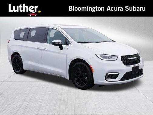 2023 Chrysler Pacifica Hybrid Limited