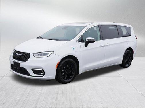 2023 Chrysler Pacifica Hybrid Limited