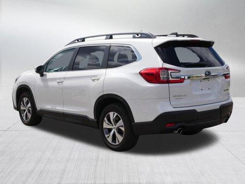 Crystal White Pearl 2025 Subaru Ascent Premium