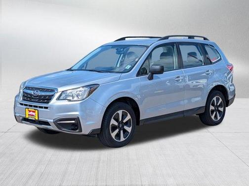 Ice Silver Metallic 2018 Subaru Forester 2.5i