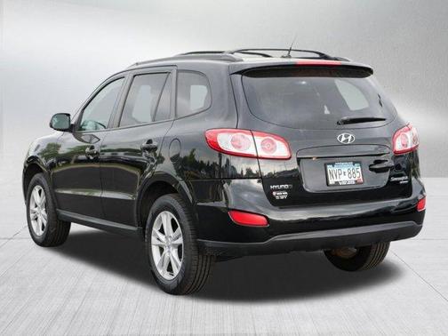 2011 Hyundai SANTA FE SE