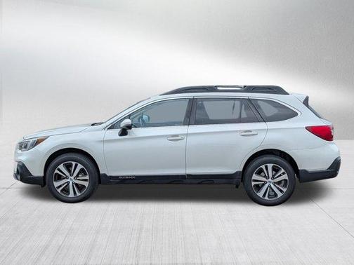 White 2019 Subaru Outback 2.5i Limited