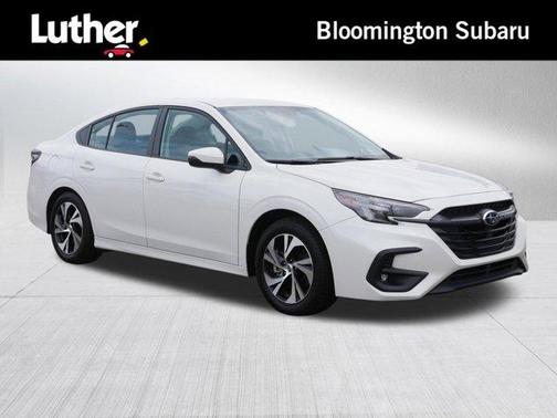 Crystal White Pearl 2025 Subaru Legacy Premium