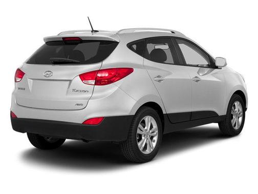 Cotton White 2013 Hyundai TUCSON GLS