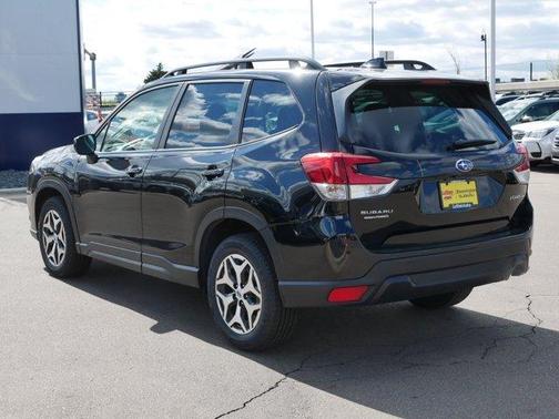 Crystal Black Silica 2023 Subaru Forester Premium
