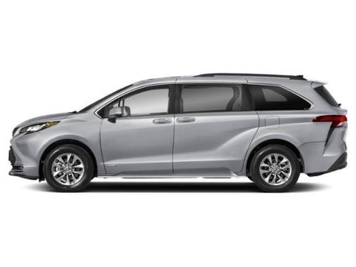 Celestial Silver Metallic 2023 Toyota Sienna XLE