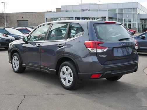 Magnetite Gray Metallic 2022 Subaru Forester