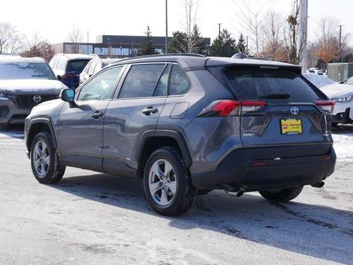 2022 Toyota RAV4 Hybrid XLE