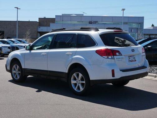Satin White Pearl 2013 Subaru Outback 2.5i Premium