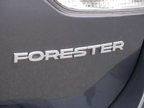 Magnetite Gray Metallic 2024 Subaru Forester Premium