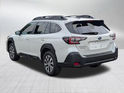 Crystal White Pearl 2024 Subaru Outback Premium
