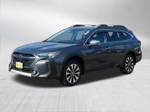 Magnetite Gray Metallic 2024 Subaru Outback Touring XT